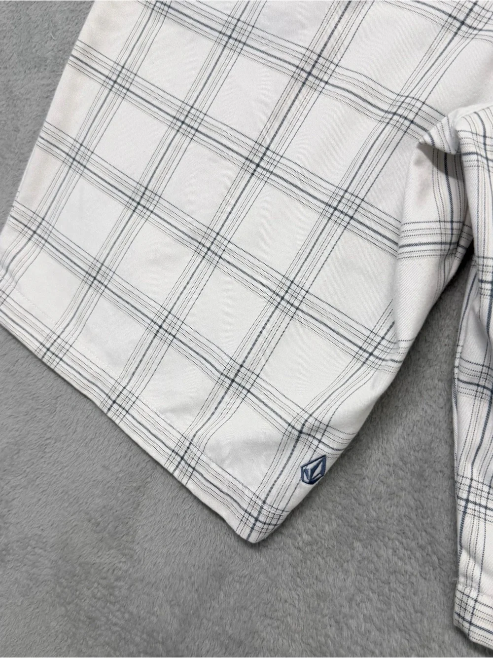 Volcom Shorts Mens 34 White Check Plaid Long Y2K Skate Surf Vintage